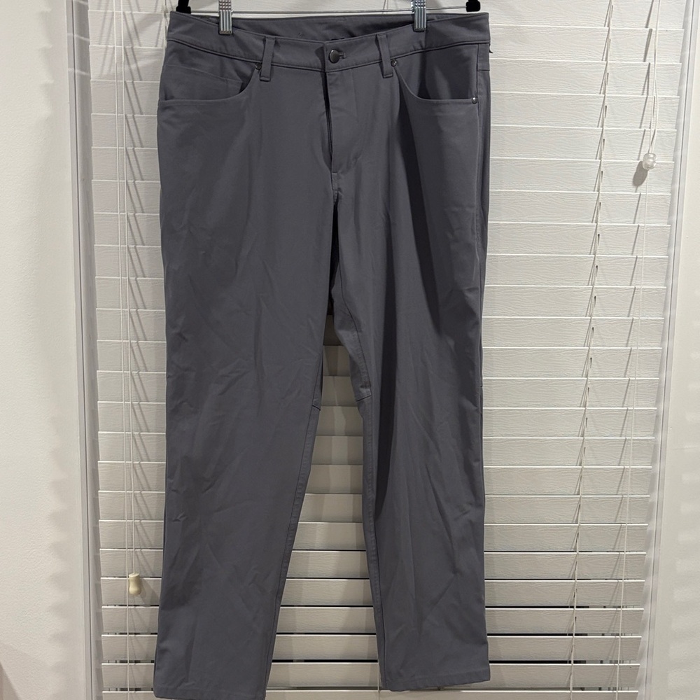 Lululemon Athletica Men's Gray Straight-fit ABC pants